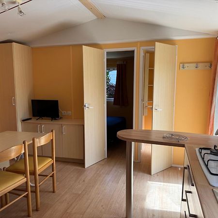 Camping De La Mottelette Forest-Montiers Екстер'єр фото